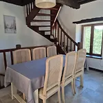 Rural 8 à 10 Personnes Au Coeur Du Parc National Du Languedoc Casa de Férias *